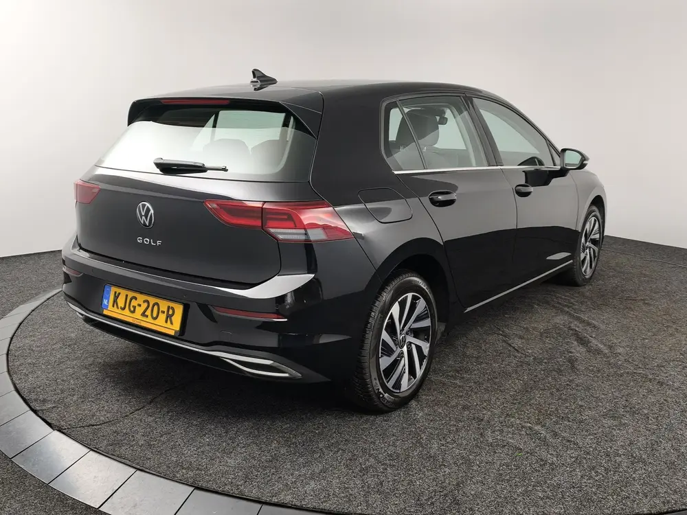 Volkswagen Golf 1.4 eHybrid Style | Achteruitrijcamera | Nav uit 2024, foto 2