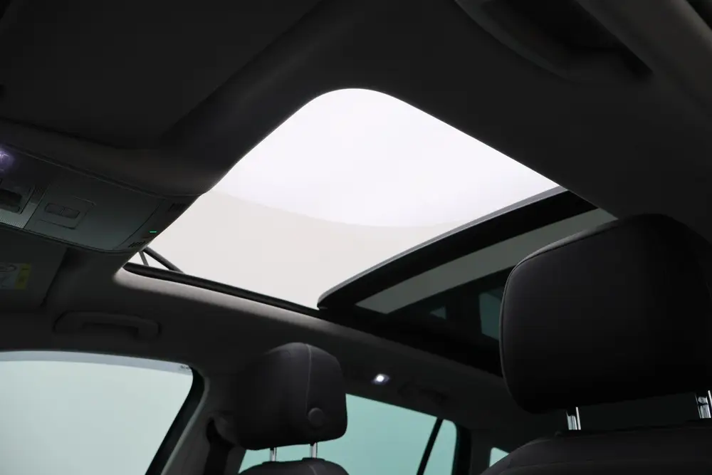 Volkswagen Tiguan 1.5 TSI ACT Highline Panoramadak, Virtual uit 2019, foto 10
