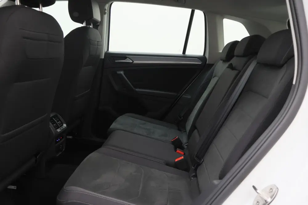 Volkswagen Tiguan 1.4 TSI DSG Plug-in Hybrid Life Navigatie uit 2022, foto 12