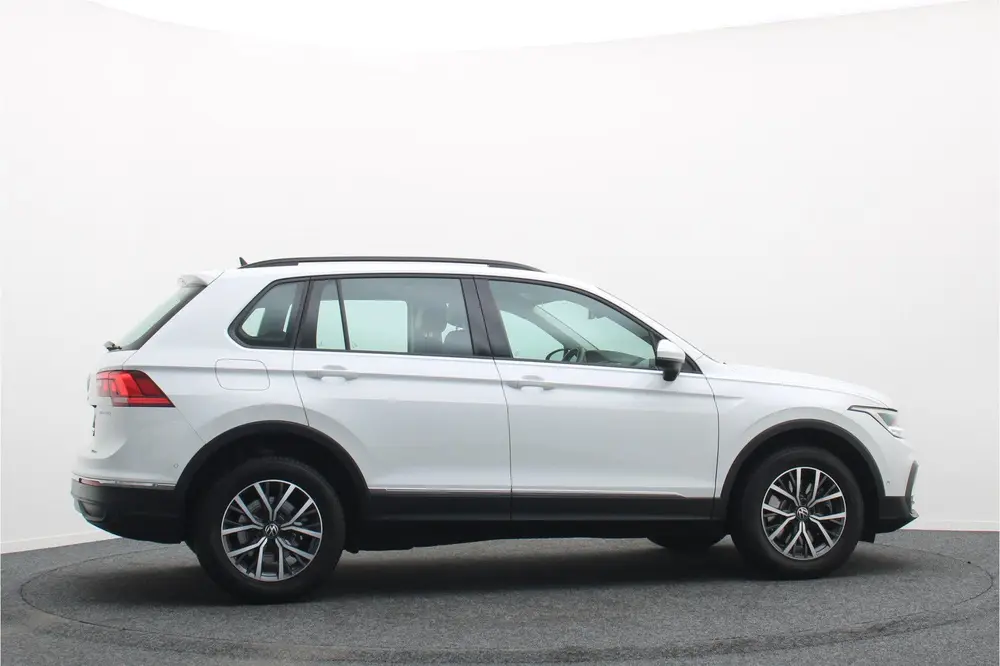Volkswagen Tiguan 1.4 TSI DSG Plug-in Hybrid Life Navigatie uit 2022, foto 8