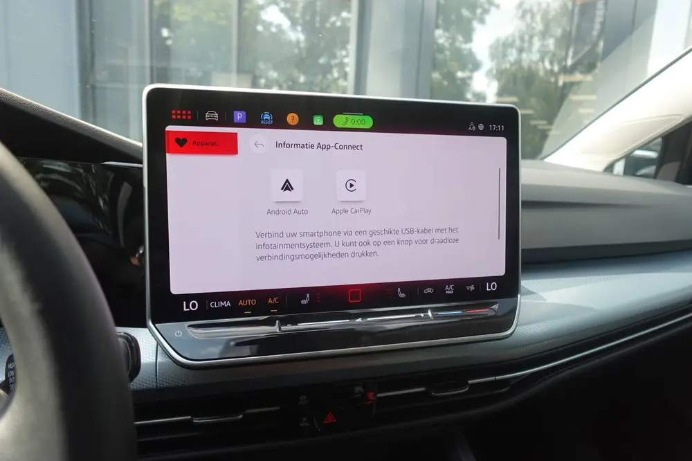 Volkswagen Golf 1.5 eTSI Goal edition CARPLAY ACC PDC NAVI C uit 2025, foto 16
