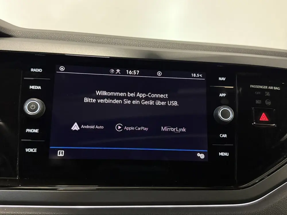 Volkswagen Taigo 1.5 TSI R-Line Business PANO|3XRLINE|CARPLA uit 2022, foto 17