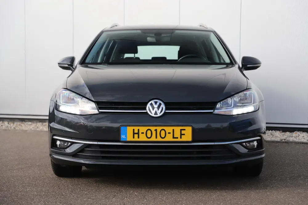 Volkswagen Golf Variant 1.0 TSI Comfortline Business Navigat uit 2020, foto 2