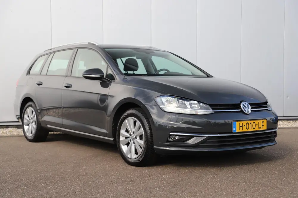Volkswagen Golf Variant 1.0 TSI Comfortline Business Navigat uit 2020, foto 3