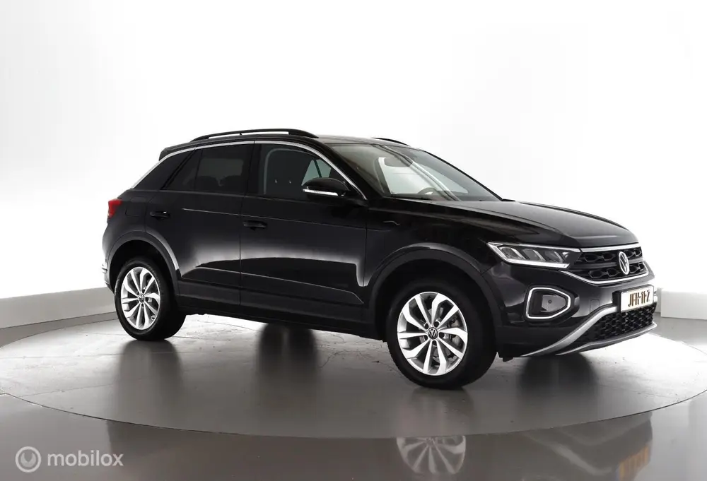 Volkswagen T-Roc 1.5 TSI 150pk Automaat Business led|nav|cam uit 2025, foto 3