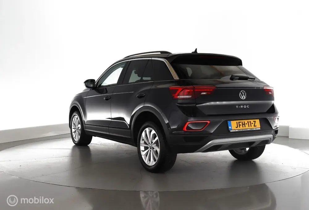 Volkswagen T-Roc 1.5 TSI 150pk Automaat Business led|nav|cam uit 2025, foto 5