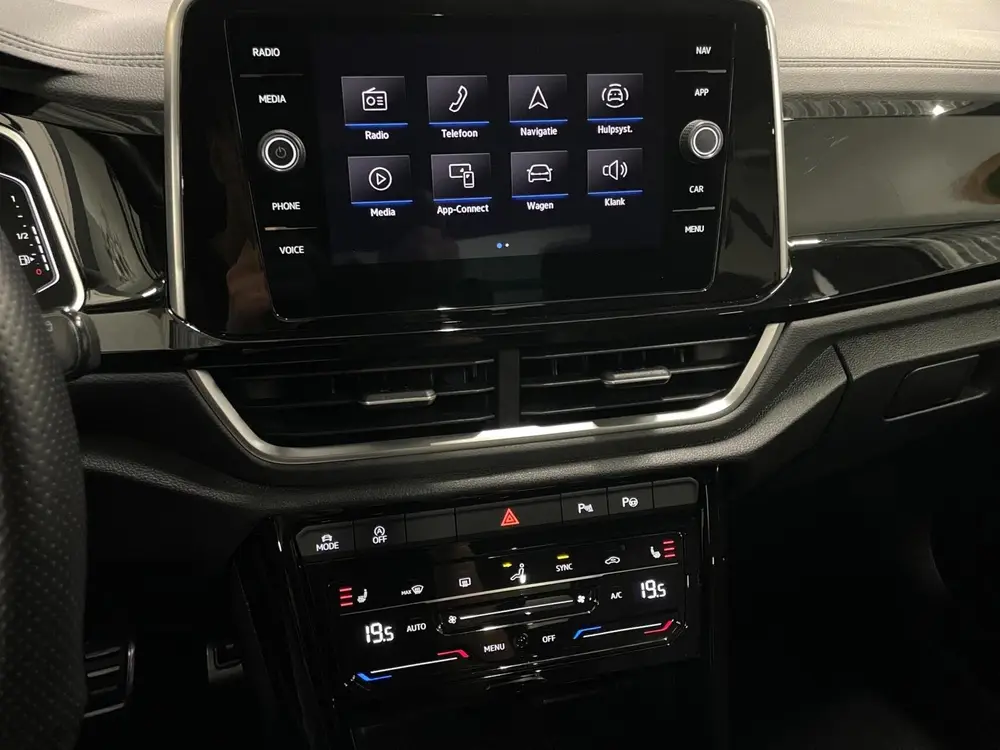 Volkswagen T-Roc 1.5 TSI R-Line/ Camera/ Massage/ IQ LED/ 18 uit 2023, foto 14