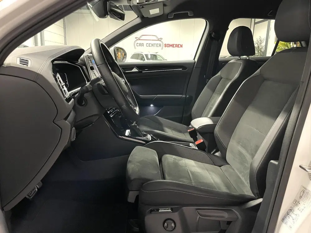 Volkswagen T-Roc 1.5 TSI R-Line/ Camera/ Massage/ IQ LED/ 18 uit 2023, foto 8
