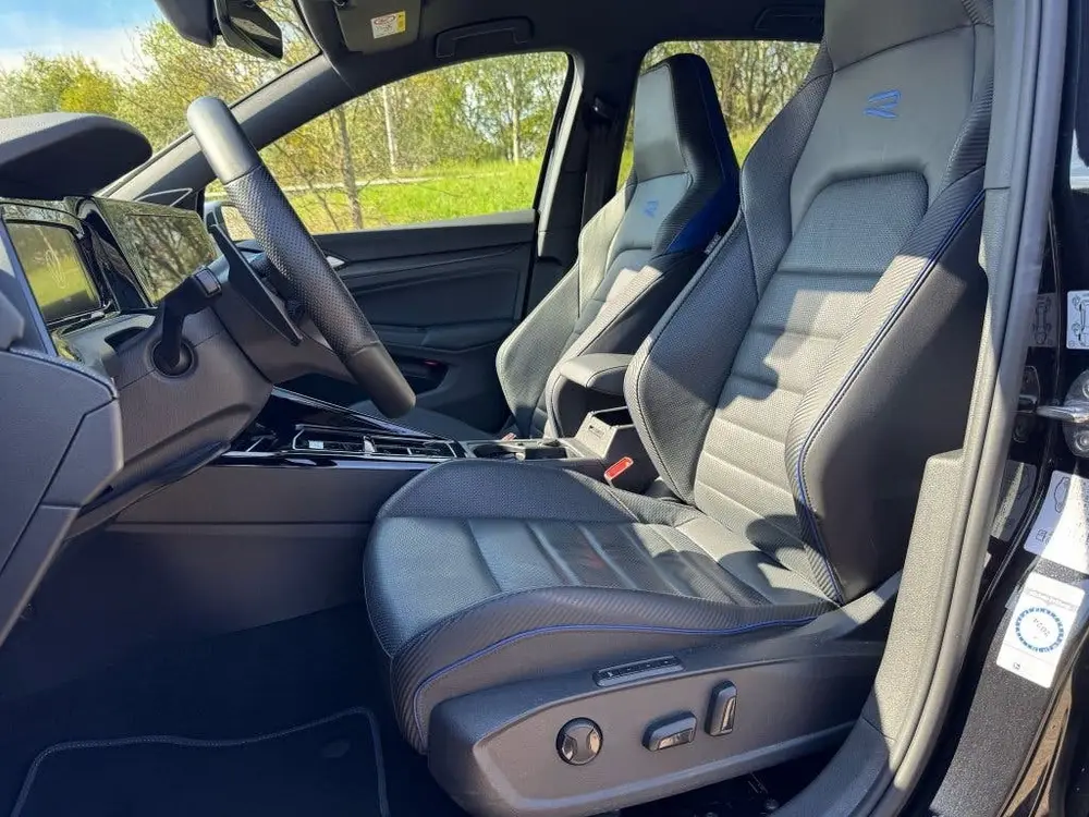 Volkswagen Golf Golf VIII 2.0 TSI R 4Motion (EURO uit 2023, foto 18