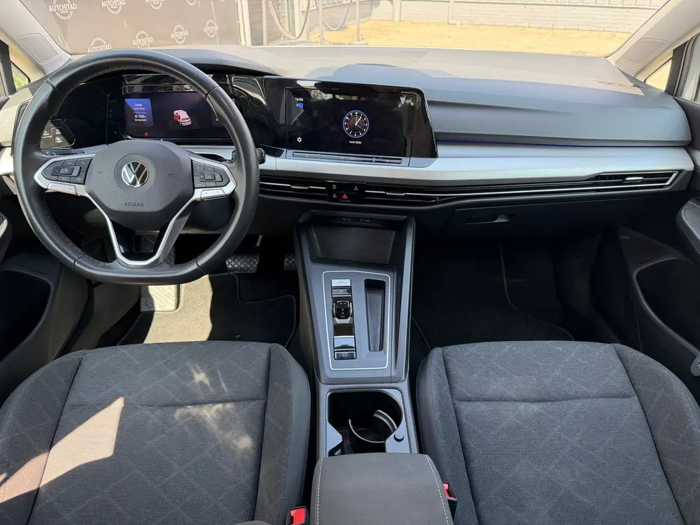 Volkswagen Golf 1.0 eTSI Life Automaat / NL-Auto / Virtual C uit 2021, foto 16