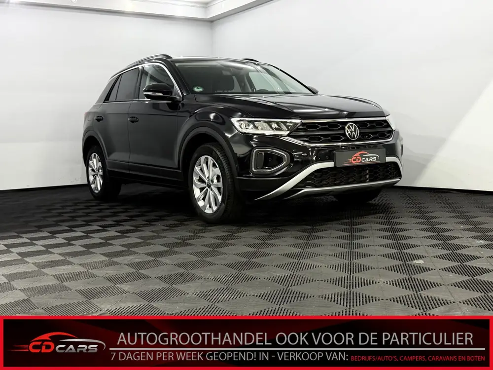 Volkswagen T-Roc 1.0 TSI Life Apple carplay, Parkeersensoren uit 2022