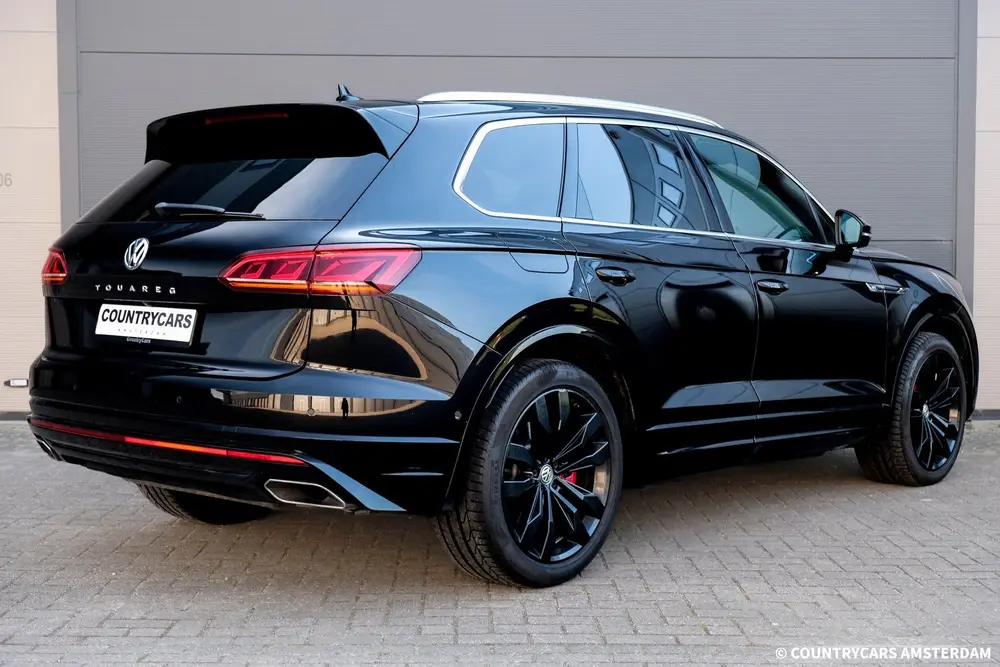 Volkswagen Touareg 4.0 V8 TDI R-Line 4Motion | Grijs Kenteke uit 2019, foto 2