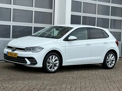 Volkswagen POLO 1.0 TSI 95PK Style Navi Pdc IQ-Light Virtuee uit 2022
