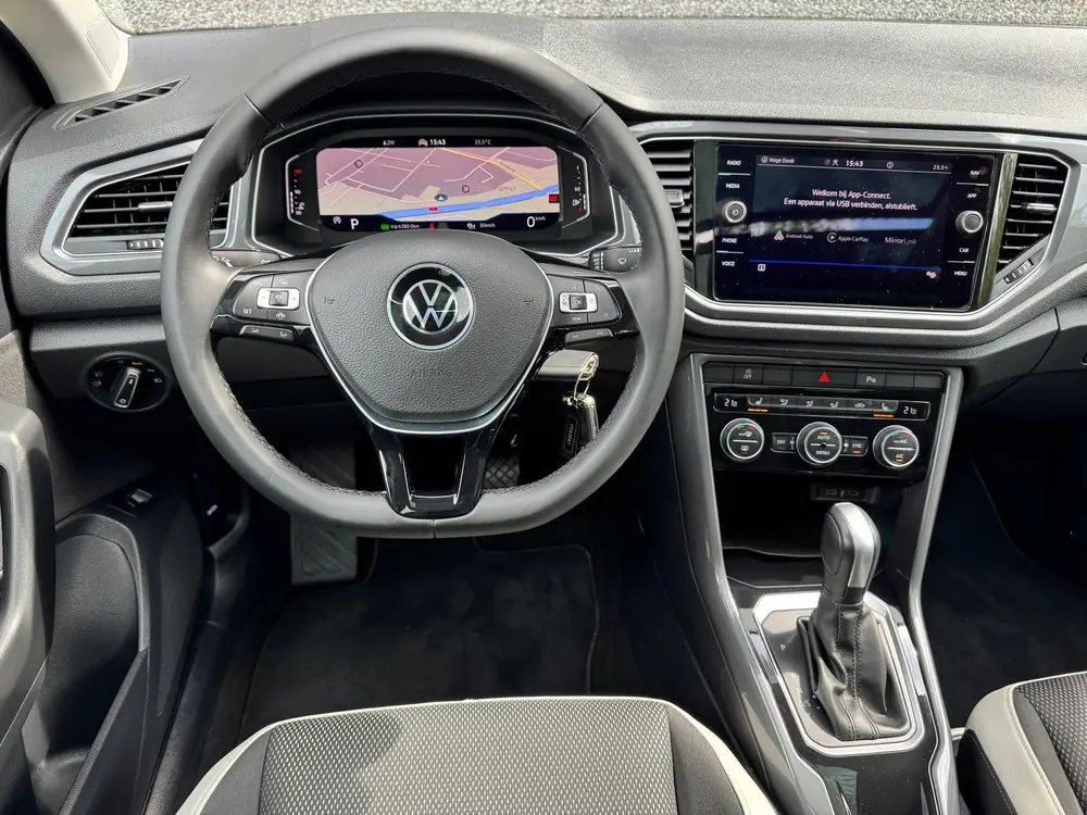 Volkswagen T-ROC 1.5 TSI | Pano | Carplay | ACC | Trekhaak | uit 2021, foto 14