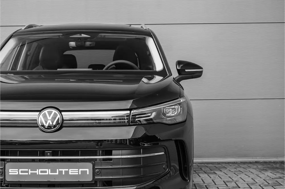 Volkswagen Tiguan 1.5 eHybrid 30 Year Ed Style IQ Pano Winte uit 2026, foto 15