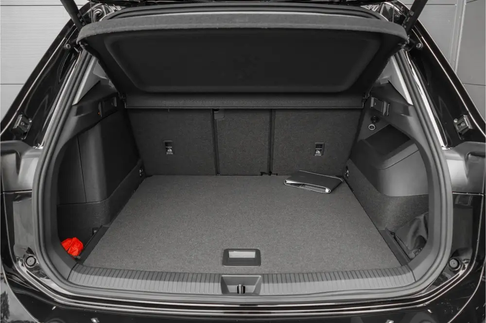 Volkswagen Tiguan 1.5 eHybrid 30 Year Ed Style IQ Pano Winte uit 2026, foto 7