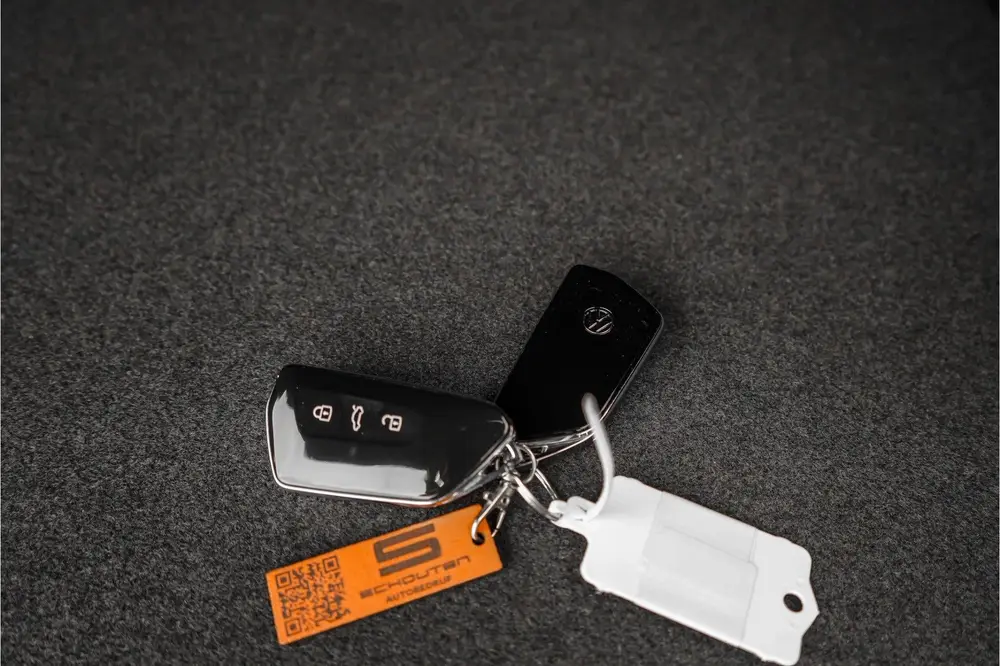 Volkswagen Tiguan 1.5 eHybrid 30 Year Ed Style IQ Pano Winte uit 2026, foto 8