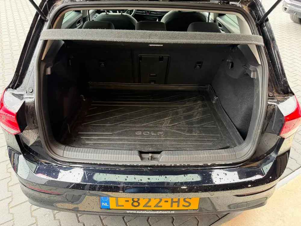 Volkswagen Golf 1.0 eTSI Business VOL optie's automaat uit 2021, foto 10