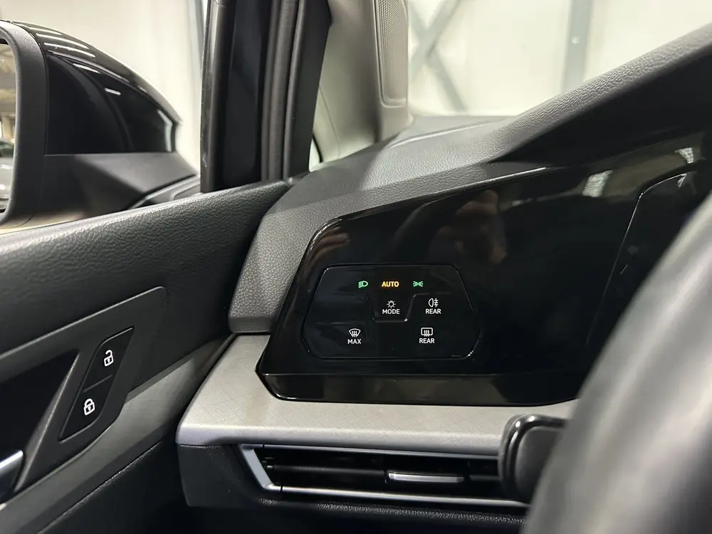 Volkswagen Golf 1.0 TSI Life Trekhaak | Winterpakket | ACC | uit 2022, foto 11