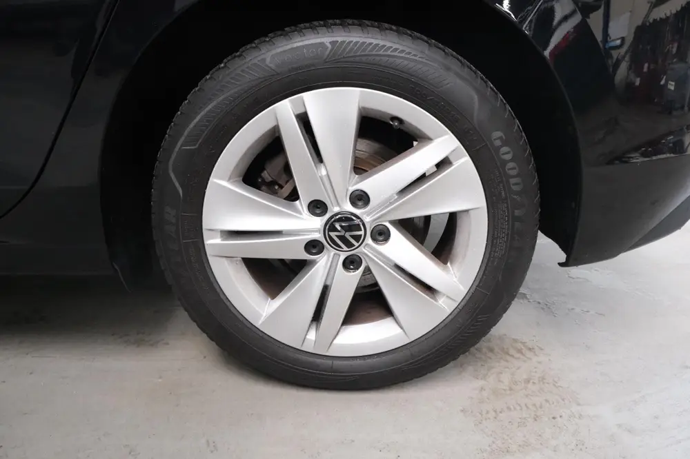 Volkswagen Golf 1.0 eTSI Life Automaat - N.A.P. Airco, Cruis uit 2022, foto 19