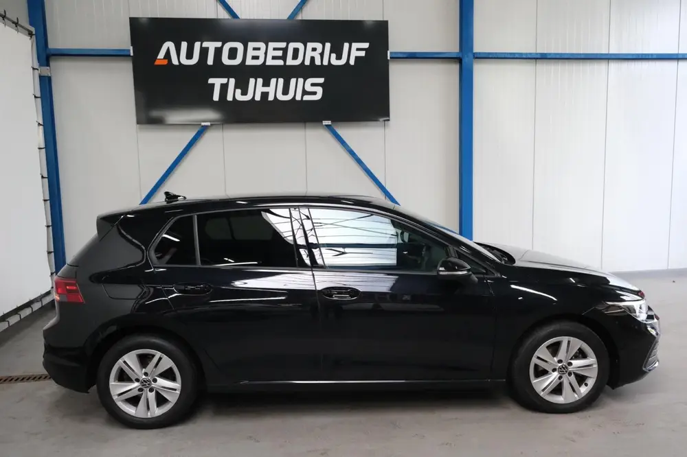 Volkswagen Golf 1.0 eTSI Life Automaat - N.A.P. Airco, Cruis uit 2022, foto 2