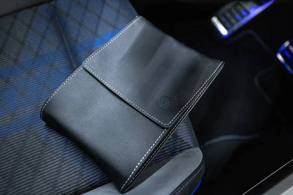 Volkswagen Golf 2.0 TSI 4Motion R Akrapovic, Head up Display uit 2022, foto 14
