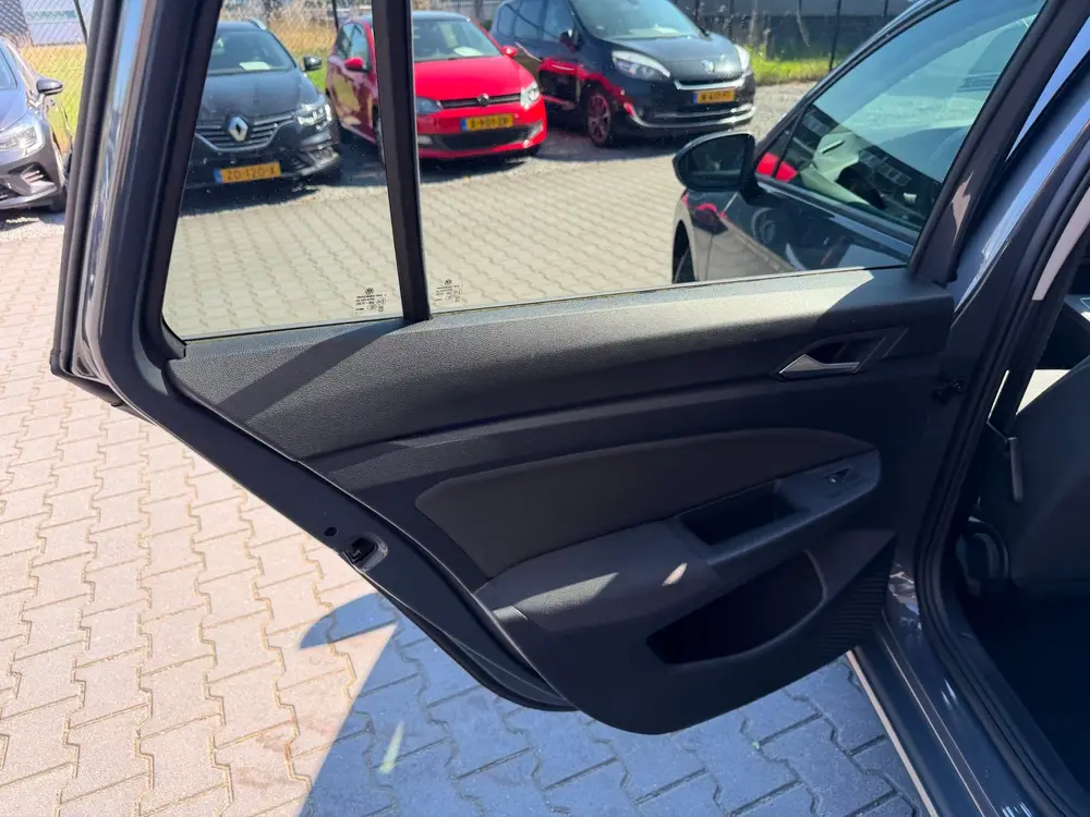 Volkswagen Golf Variant 1.5 eTSI Life Business VOL optie's n uit 2021, foto 13