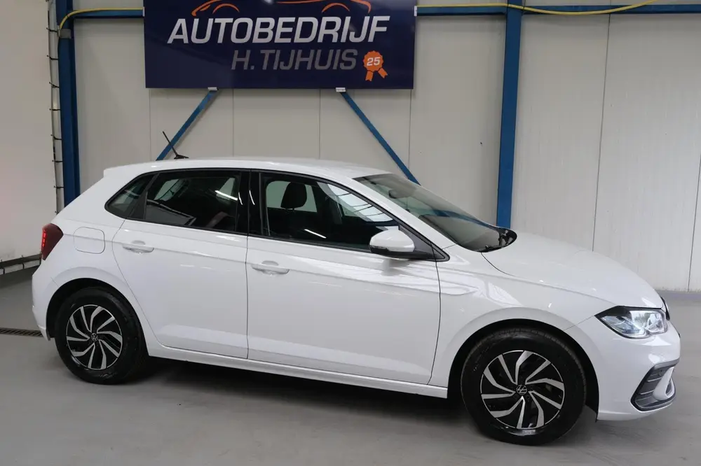 Volkswagen Polo 1.0 TSI Life Automaat - Airco, Cruise. uit 2022, foto 2