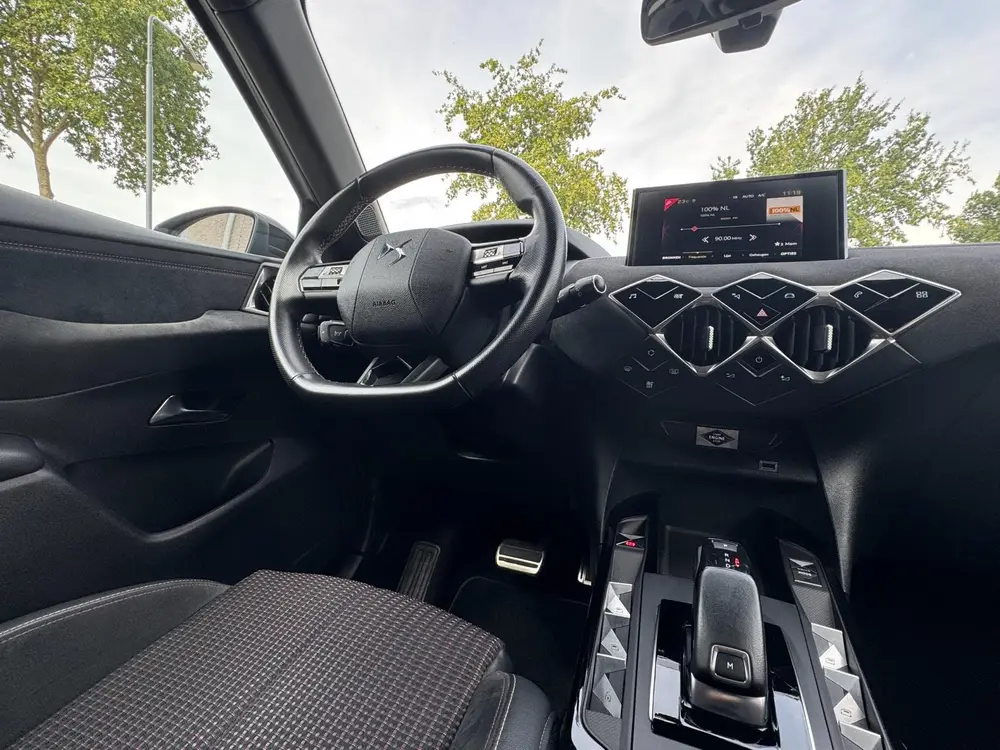DS Automobiles 3 Crossback DS 3 Crossback 1.2 PureTech Business AUTOMAAT / PDC / CARPLA uit 2019, foto 12