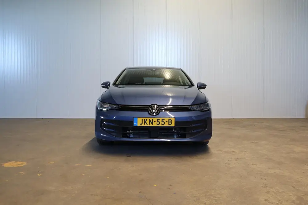 Volkswagen Golf 1.5 eHybrid Life Edition uit 2025, foto 2