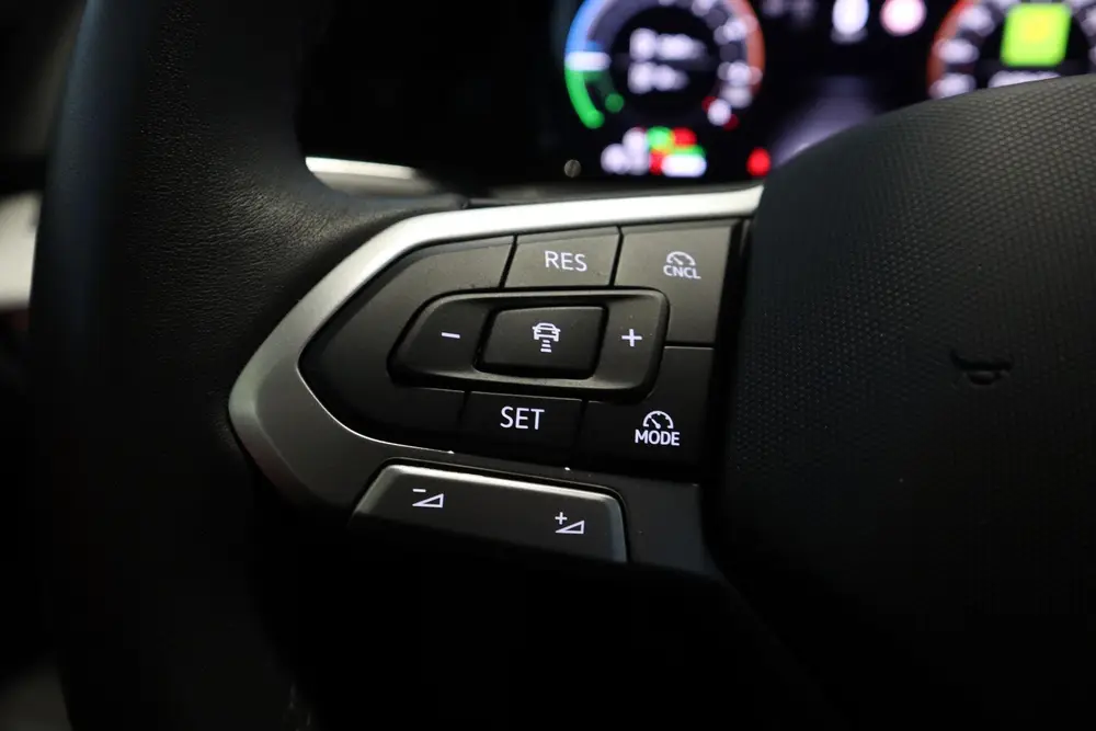 Volkswagen Golf 1.5 eHybrid Life Edition uit 2025, foto 8