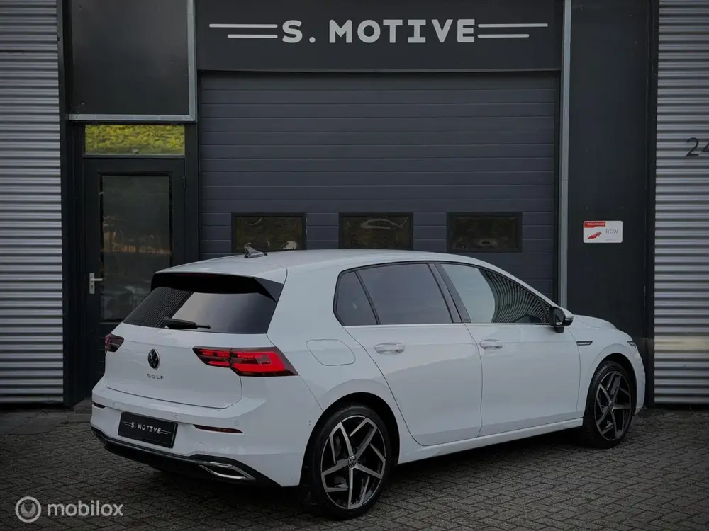 Volkswagen Golf 1.5 eTSI Style stoelvwr, Memory, IQ, Carplay uit 2020, foto 9