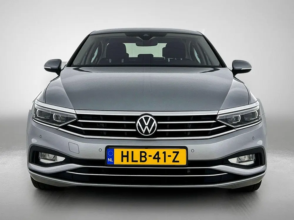 Volkswagen Passat 1.5 TSI Business | ACHTERUITRIJCAMERA | AP uit 2020, foto 5