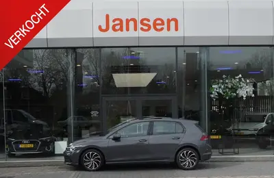 Volkswagen Golf 1.5 TSI Life Business | PANORAMADAK | CARPLA uit 2020
