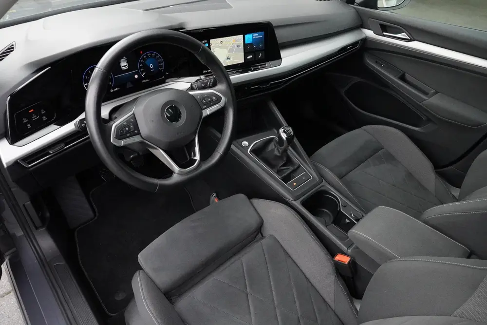 Volkswagen Golf 1.5 TSI Life Business | PANORAMADAK | CARPLA uit 2020, foto 11