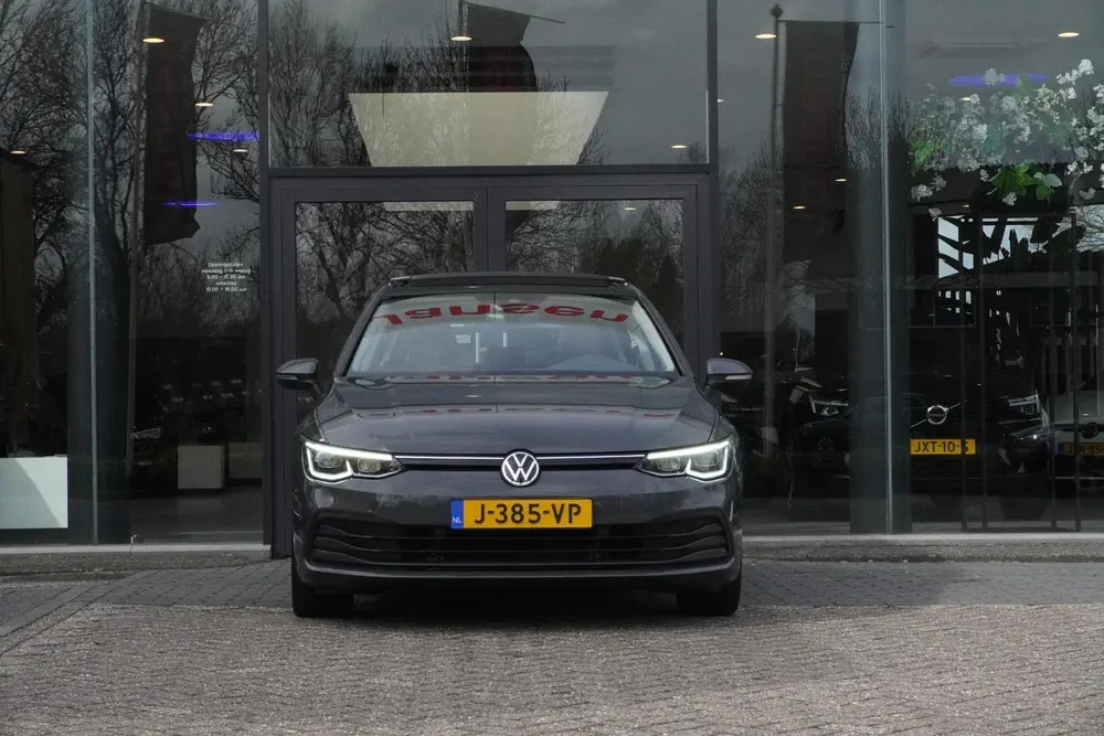 Volkswagen Golf 1.5 TSI Life Business | PANORAMADAK | CARPLA uit 2020, foto 3