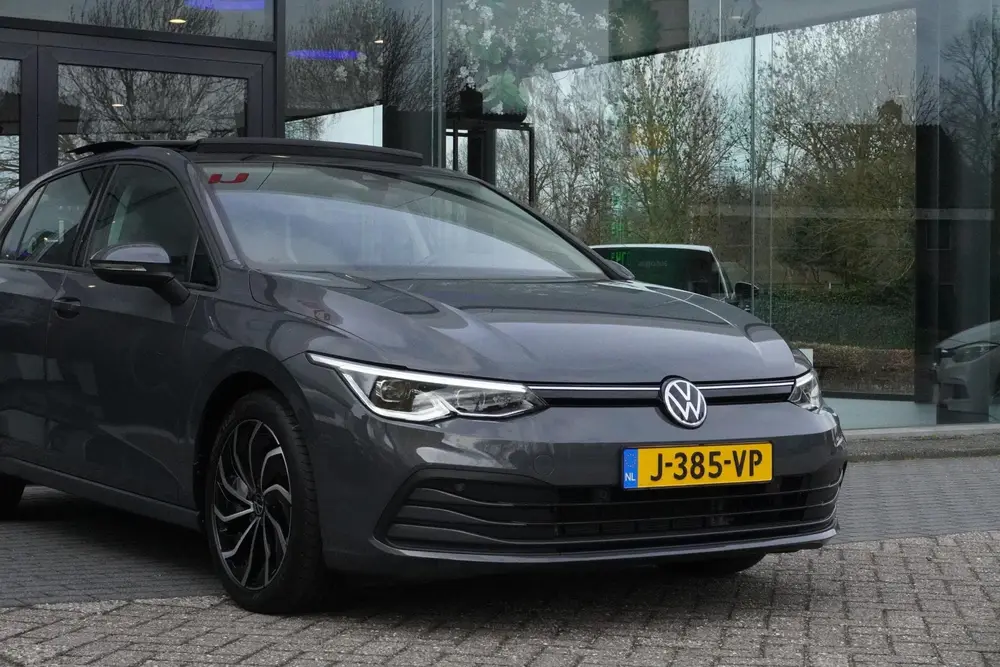Volkswagen Golf 1.5 TSI Life Business | PANORAMADAK | CARPLA uit 2020, foto 5