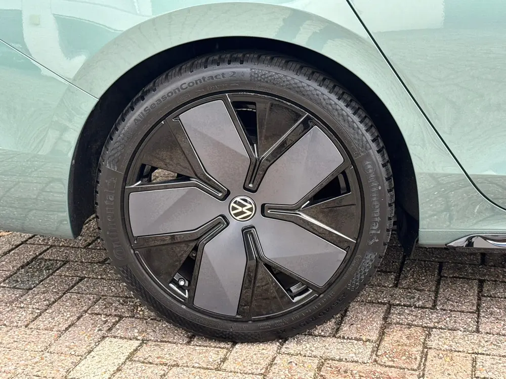 Volkswagen Passat Variant 1.5 eTSI R-Line Panorama Massage s uit 2024, foto 14