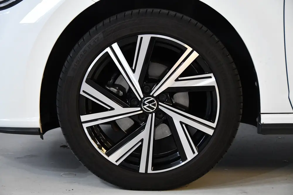 Volkswagen Polo 1.0 TSI R-Line, Pano, Camera, Frontassist uit 2022, foto 2