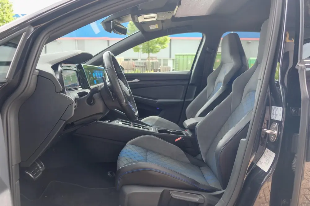 Volkswagen Golf R 2.0 TSI 320pk 8R 4Motion Performance Akrap uit 2022, foto 10