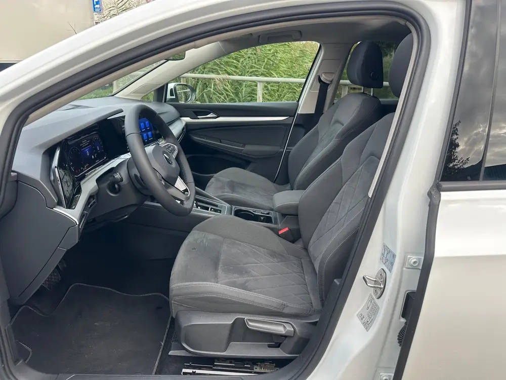 Volkswagen Golf eTSI Life Business!2022 Panodak!IQ-Light!Cam uit 2022, foto 17