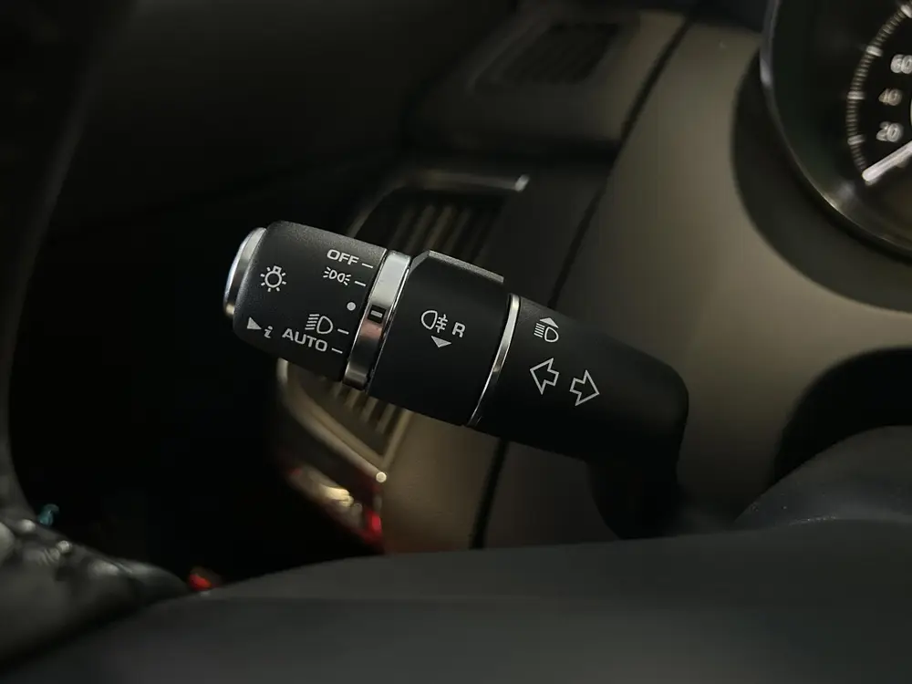 Jaguar E-Pace E-Pace 2.0 Turbo 180PK AWD Automaat R Dynamic-S/20"in uit 2019, foto 14