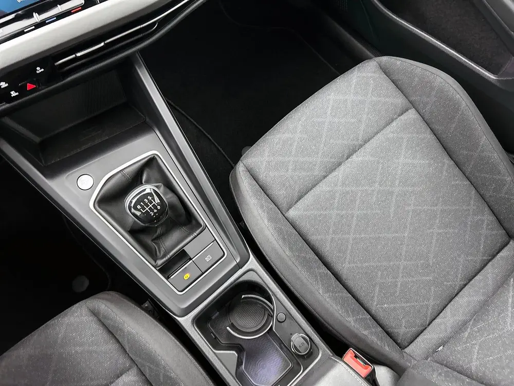 Volkswagen Golf Variant 1.0 TSI Life (bj 2022) uit 2022, foto 9