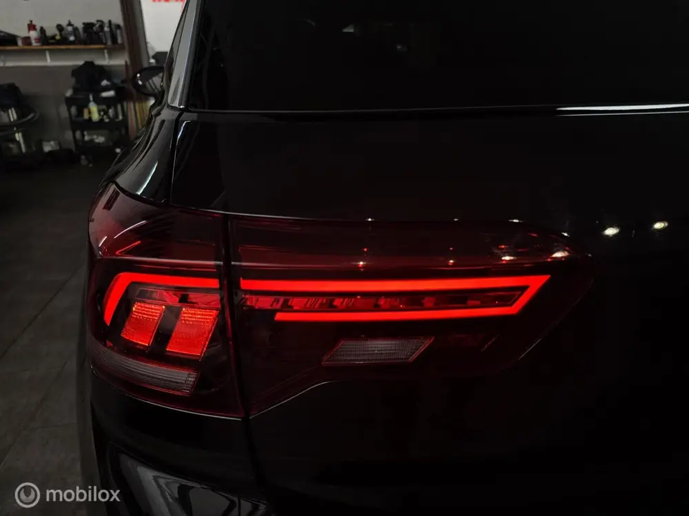 Volkswagen T-Roc 1.5 TSI 3X R-Line|Keyless|Camera|Vol Optie' uit 2024, foto 17