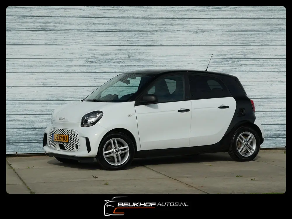 Smart Forfour EQ Essential Sport Automaat 18 kWh Airco Leer uit 2021