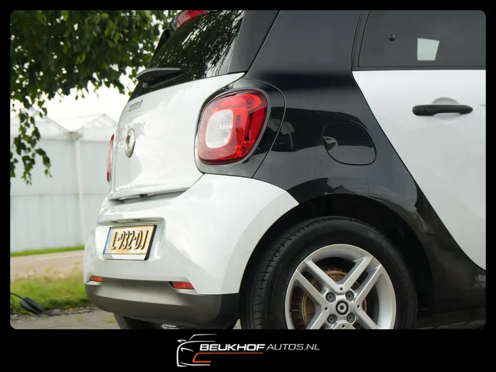 Smart Forfour EQ Essential Sport Automaat 18 kWh Airco Leer uit 2021, foto 17