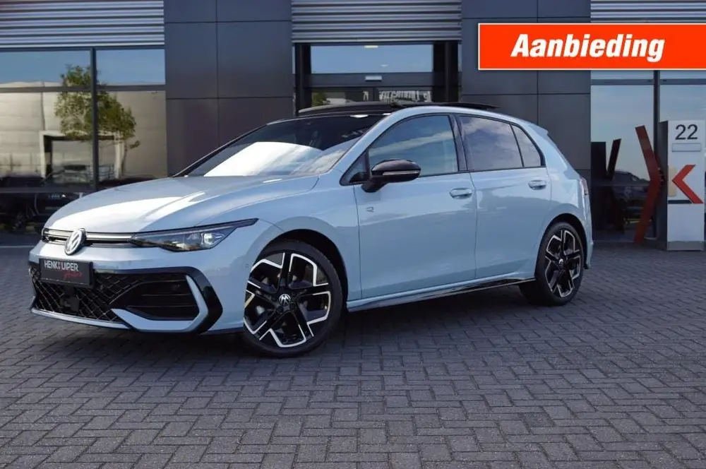 Volkswagen Golf R-line 1.5 eTSI 150pk DSG facelift Black sty uit 2025