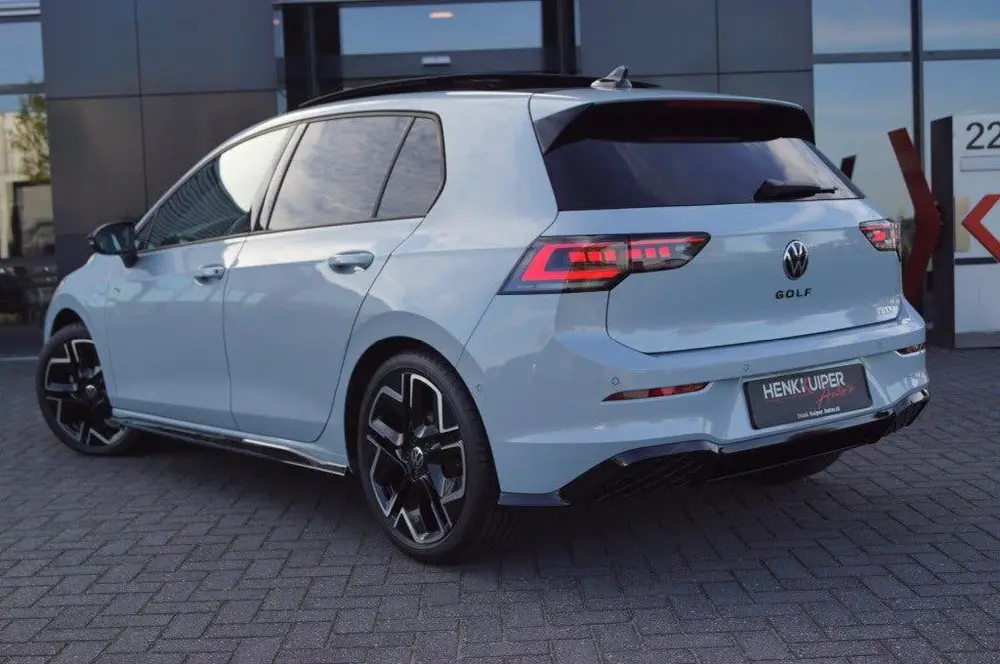 Volkswagen Golf R-line 1.5 eTSI 150pk DSG facelift Black sty uit 2025, foto 2