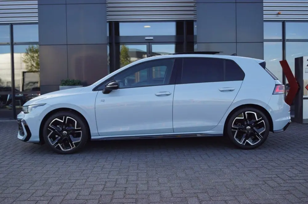 Volkswagen Golf R-line 1.5 eTSI 150pk DSG facelift Black sty uit 2025, foto 5