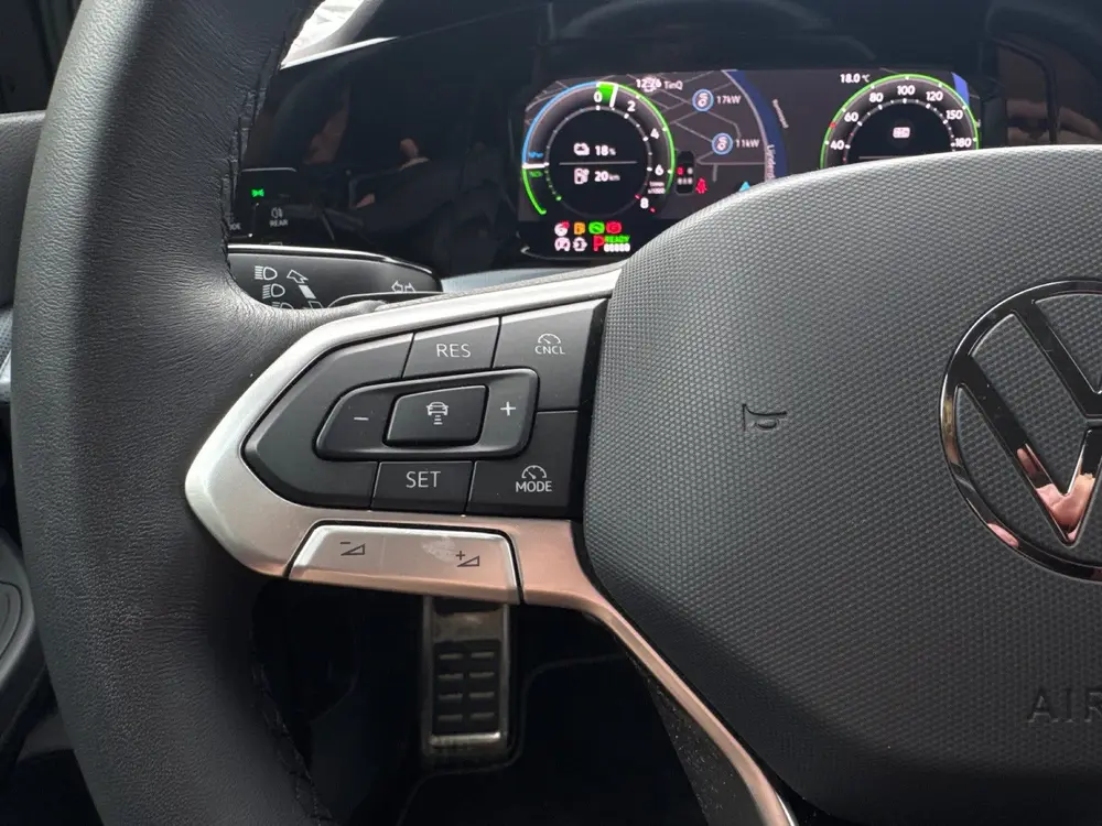 Volkswagen Golf 1.5 eHybrid 204PK PLUG IN. LIFE NAVI/CARPLAY uit 2025, foto 18
